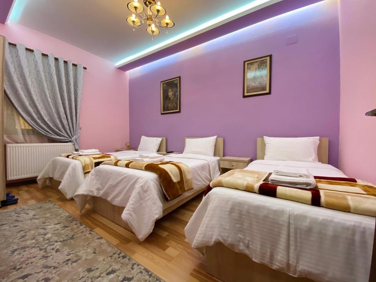 Vila A Hotel Korce Exterior photo