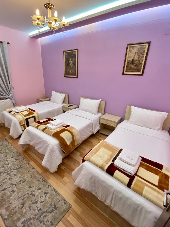 Vila A Hotel Korce Exterior photo